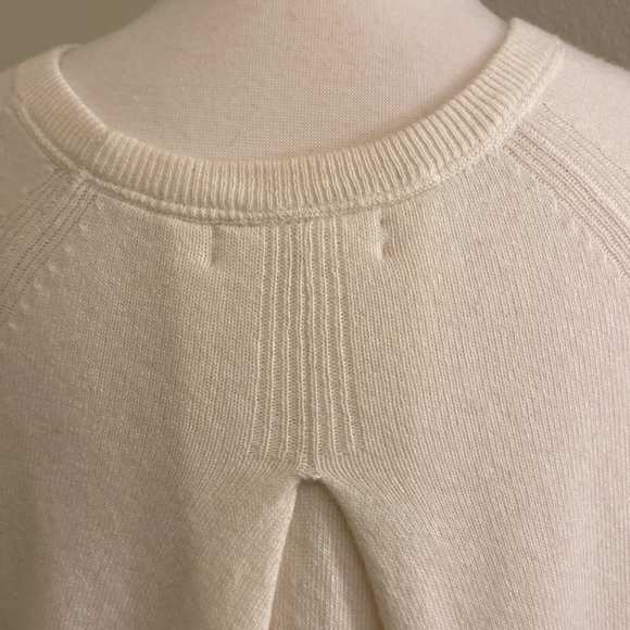Banana Republic wool cashmere blend cream luxe sweater size small - Picture 4 of 6